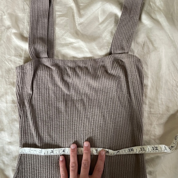 Ribbed midi dress - Picture 5 of 6